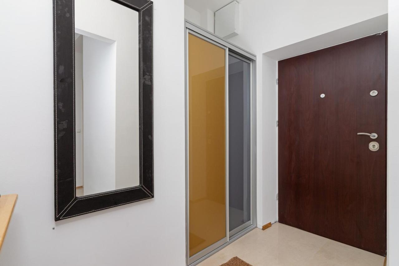 Slowacki Avenue Family Apartments Cracow By Noclegi Renters Krakow Bagian luar foto