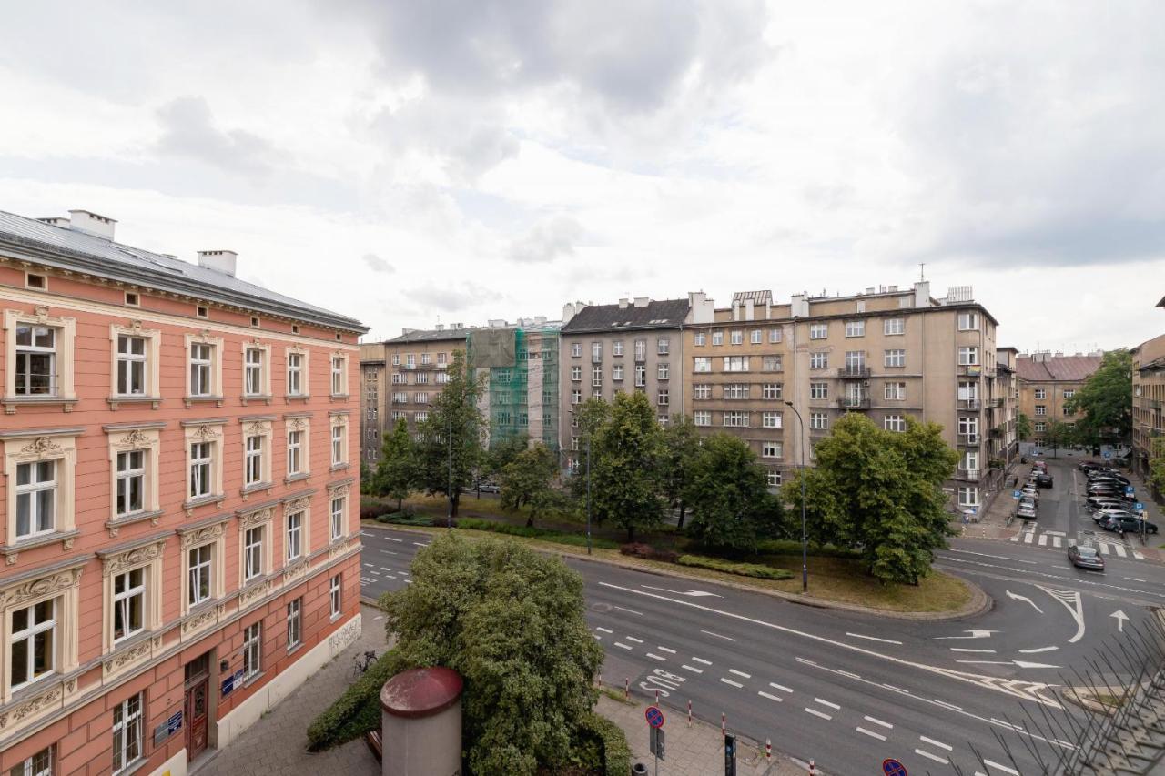 Slowacki Avenue Family Apartments Cracow By Noclegi Renters Krakow Bagian luar foto