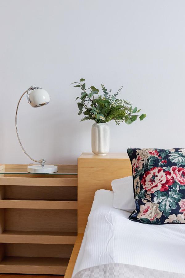 Slowacki Avenue Family Apartments Cracow By Noclegi Renters Krakow Bagian luar foto