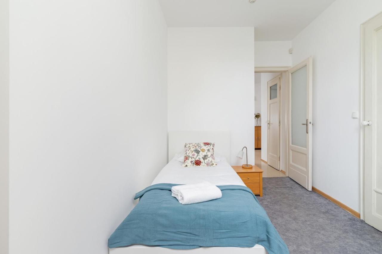 Slowacki Avenue Family Apartments Cracow By Noclegi Renters Krakow Bagian luar foto