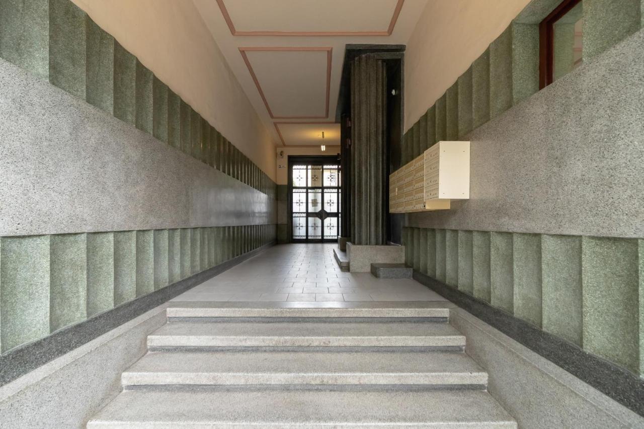 Slowacki Avenue Family Apartments Cracow By Noclegi Renters Krakow Bagian luar foto