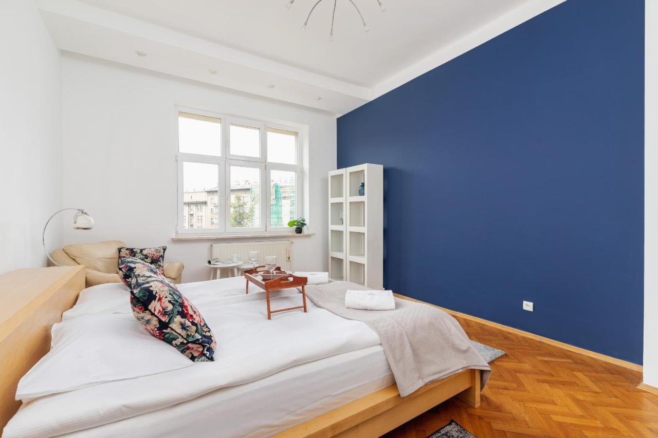 Slowacki Avenue Family Apartments Cracow By Noclegi Renters Krakow Bagian luar foto