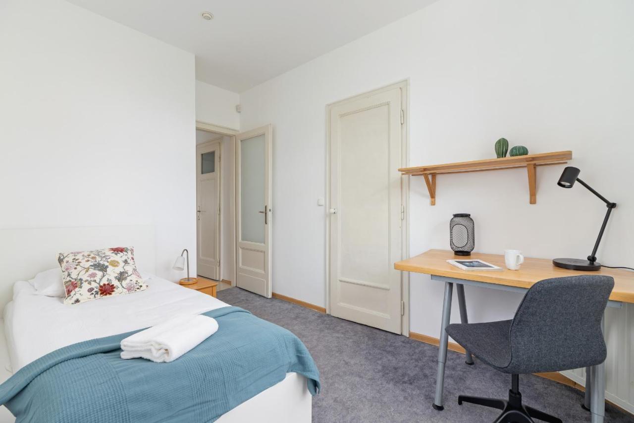 Slowacki Avenue Family Apartments Cracow By Noclegi Renters Krakow Bagian luar foto