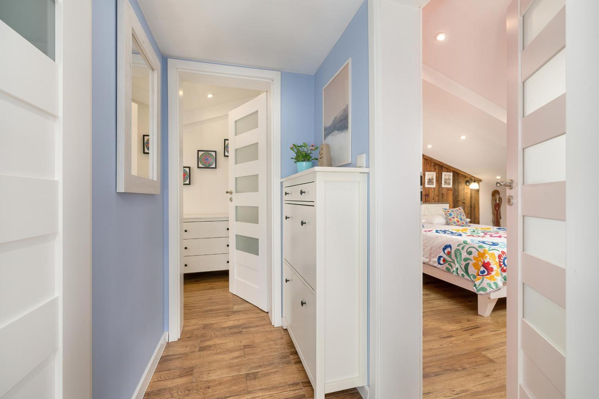Slowacki Avenue Family Apartments Cracow By Noclegi Renters Krakow Bagian luar foto