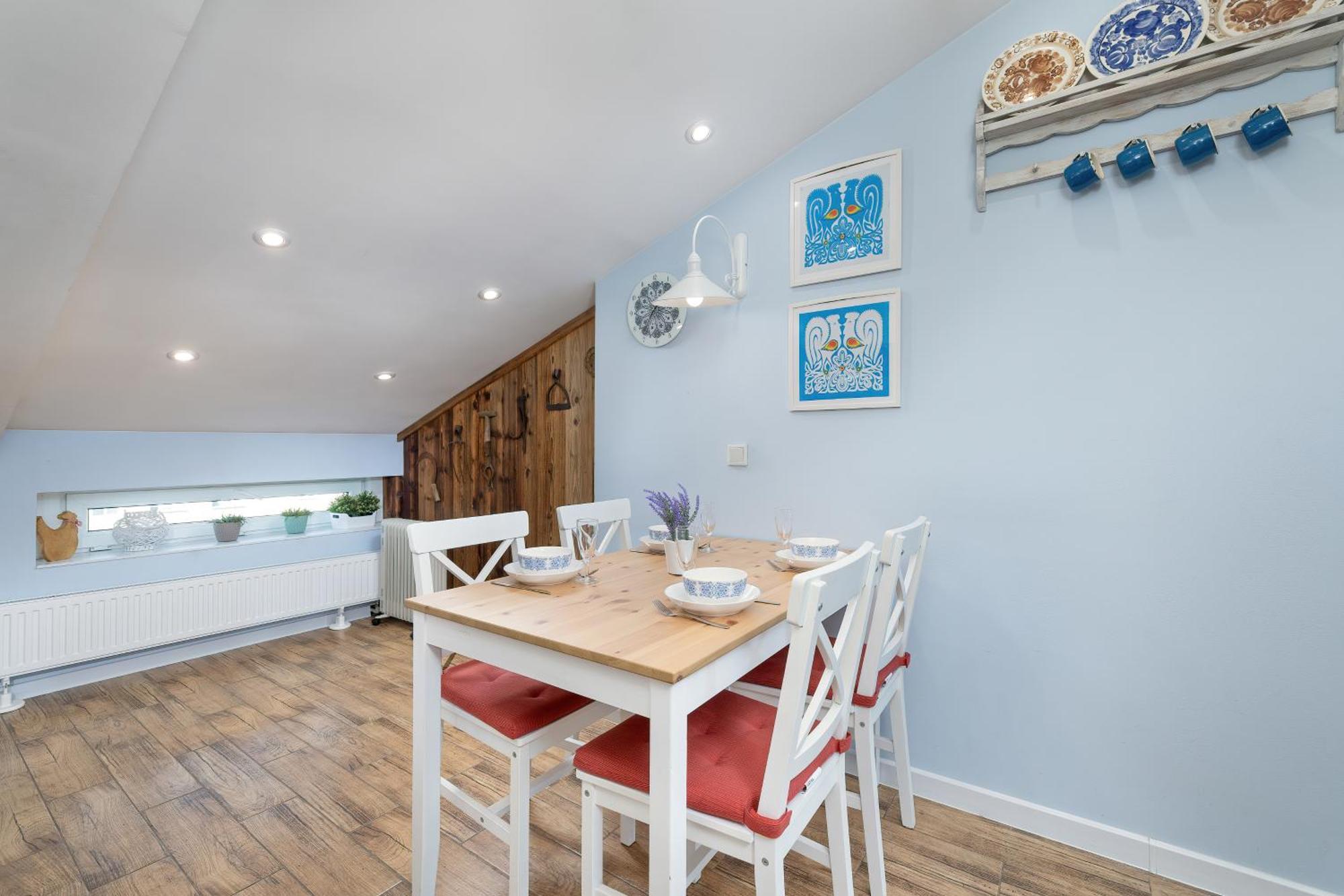 Slowacki Avenue Family Apartments Cracow By Noclegi Renters Krakow Bagian luar foto